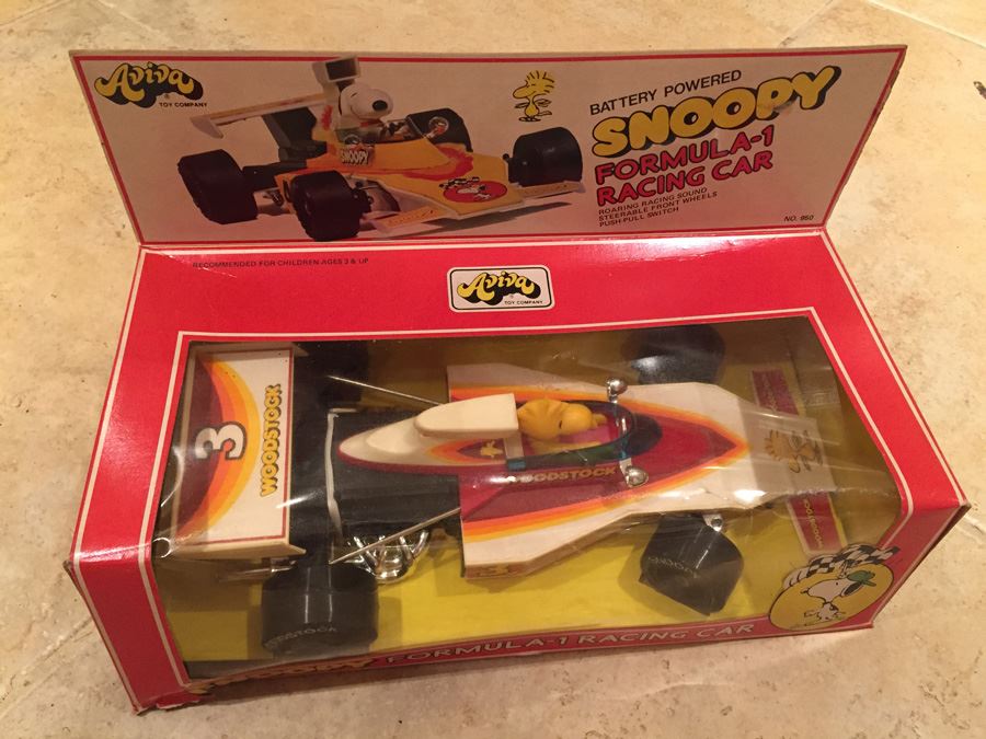 Vintage SNOOPY Formula-1 Racing Car Woodstock New In Box Aviva Hasbro No. 950 