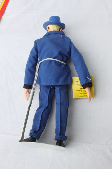 Dick Tracy Wristwatch And Collectible Doll [Photo 4]