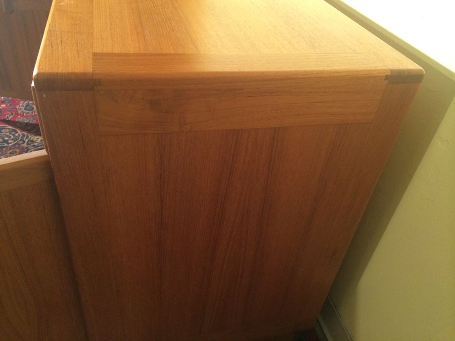 Solid Teak Danish Credenza / Sideboard [Photo 9]