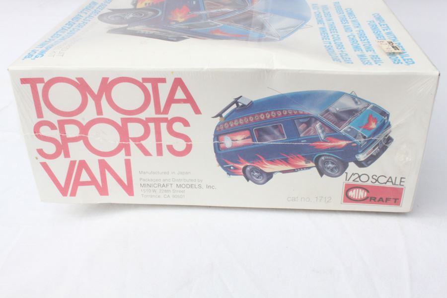 Toyota Sports Van Mini Craft Model Kit Sealed New In Box [Photo 2]
