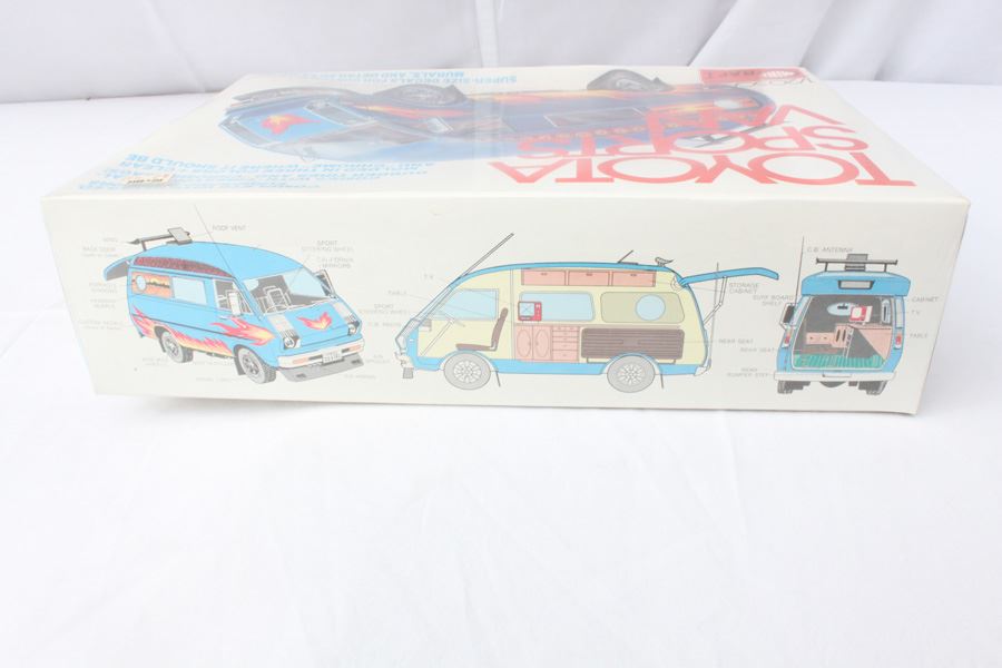 Toyota Sports Van Mini Craft Model Kit Sealed New In Box [Photo 4]