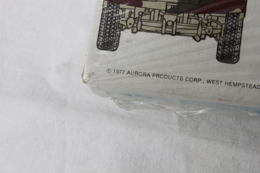 (3) Panzer III, M12 Self-Propelle Gun & SD. KFZ. II Munitions Carrier Prestige Series Aurora ESCI Model Kits Sealed New In Box 1977 [Photo 15]