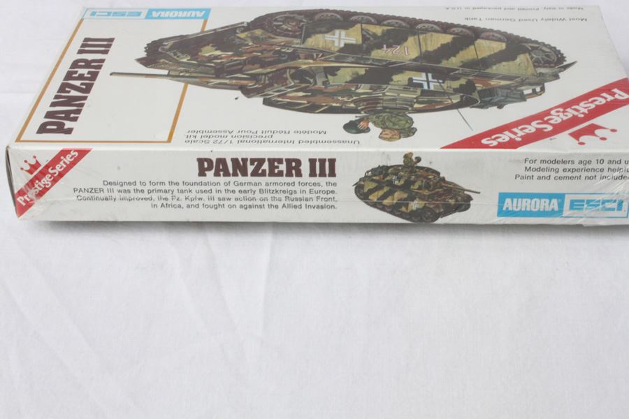 (3) Panzer III, M12 Self-Propelle Gun & SD. KFZ. II Munitions Carrier Prestige Series Aurora ESCI Model Kits Sealed New In Box 1977 [Photo 4]