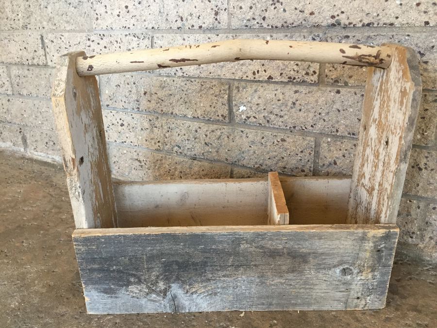 Custom Hand Made Wooden Toolbox [Photo 1]