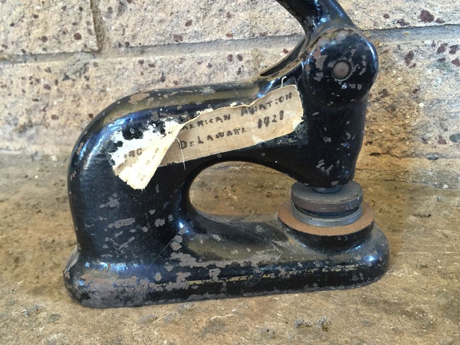 Vintage 1928 Paper Embossing Stamp Machine North American Aviation Inc Delaware 1928 [Photo 4]