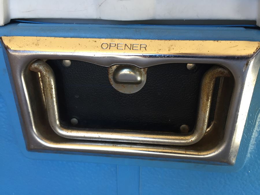 Coleman Light Blue Cooler With Dual Bottle Openers [Photo 2]