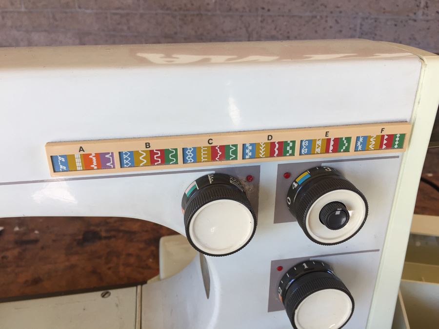 Husqvarna VIKING Sewing Machine Sweden Model 64 30 6000 Series With Manuals And Accessories [Photo 3]