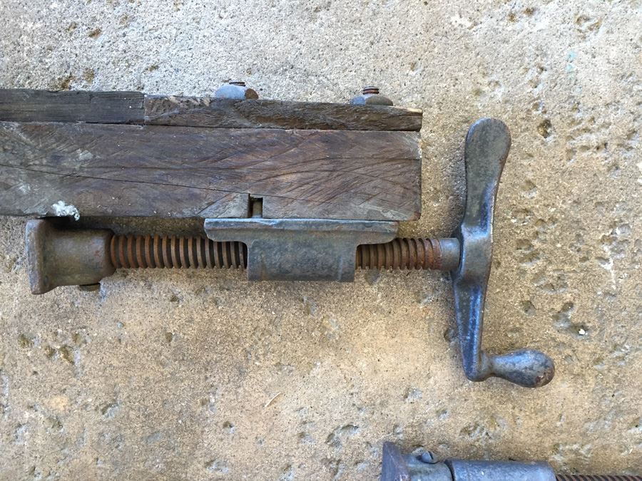 Pair Of Vintage Wooden Clamps Tools [Photo 2]