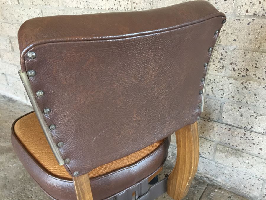 Vintage Adjustable Office Chair [Photo 5]