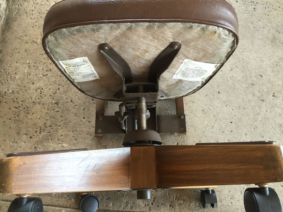 Vintage Adjustable Office Chair [Photo 8]