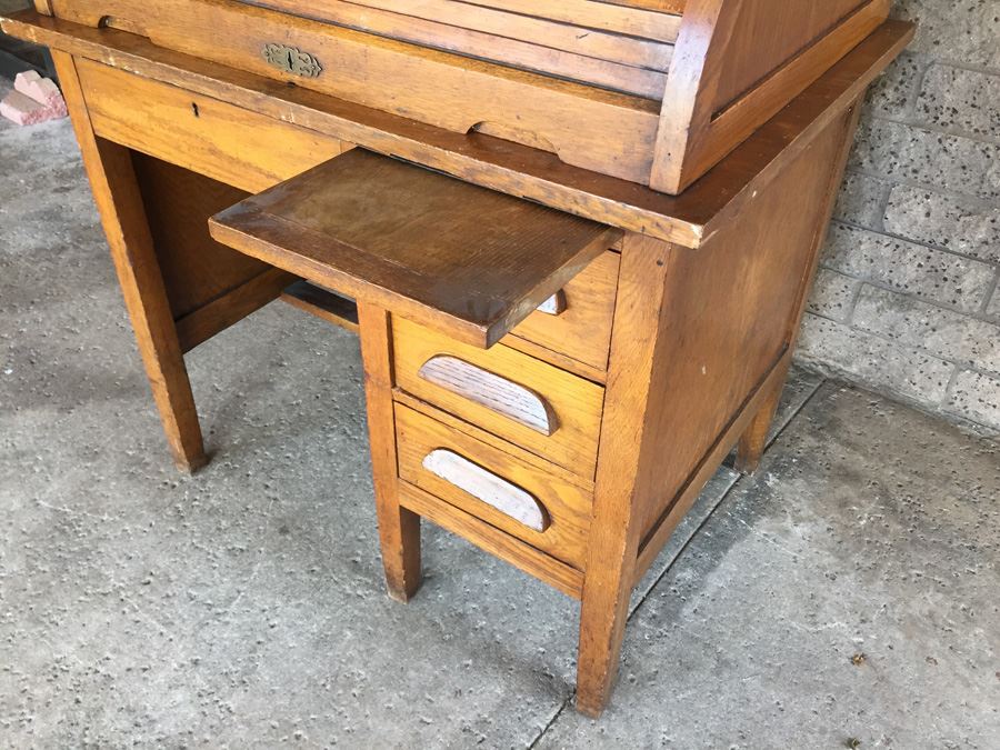 Vintage Roll Top Desk [Photo 6]
