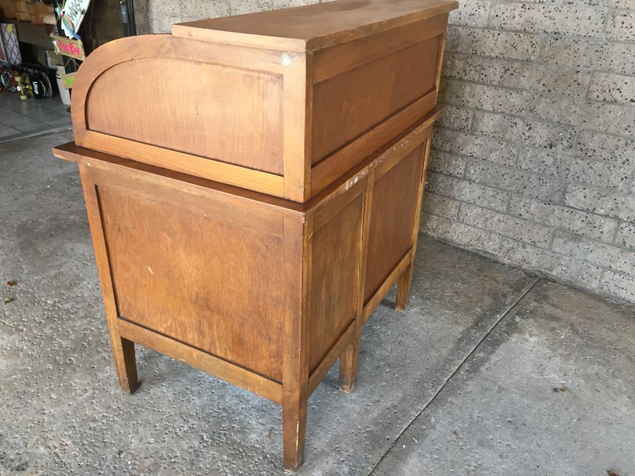 Vintage Roll Top Desk [Photo 3]