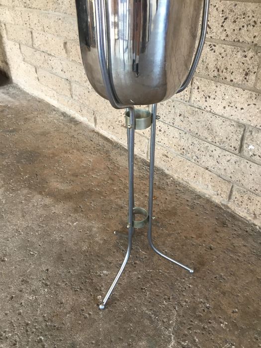 Stainless Steel Ice Bucket With Stand [Photo 8]