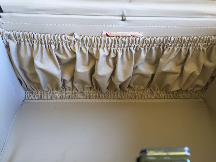 3 Piece Set Of Samsonite Shwayder Bros. Luggage Set In Excellent Condition [Photo 8]