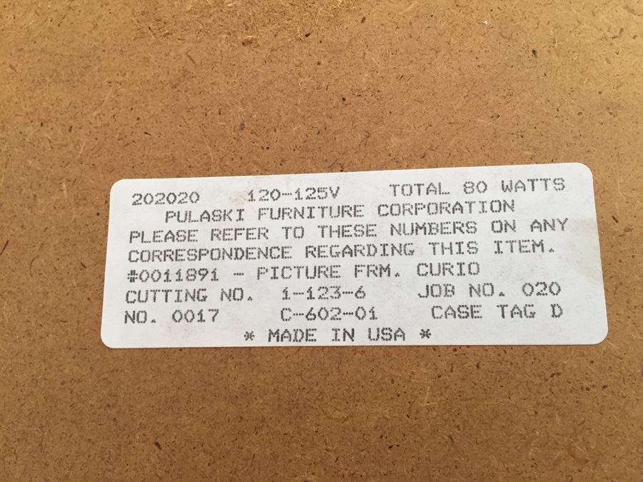 Pulaski Glass Panel Display Curio Cabinet With Interior Lighting [Photo 9]