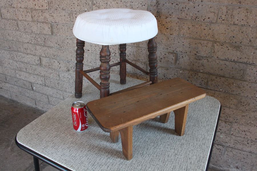 Pair Of Wooden Stools [Photo 4]