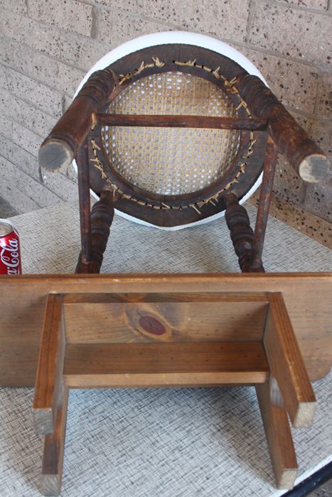 Pair Of Wooden Stools [Photo 2]