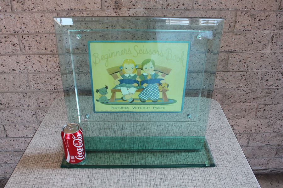 Vintage Beginners Scissors Book Winifred B Reninger With Nice Clear Display On Stand [Photo 1]