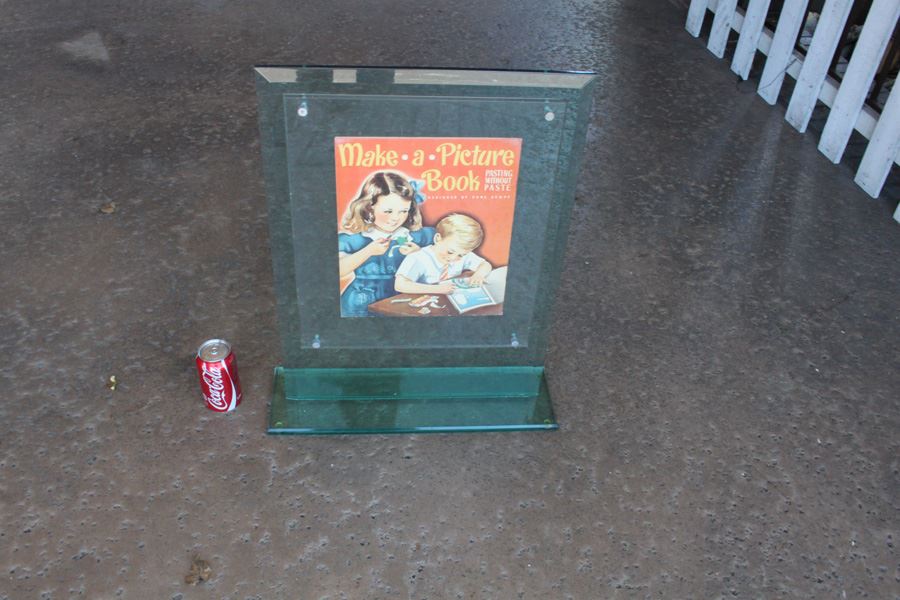 Vintage 1941 Make A Picture Book Pasting Without Paste Designed By Duke Downs With Nice Clear Display On Stand [Photo 4]