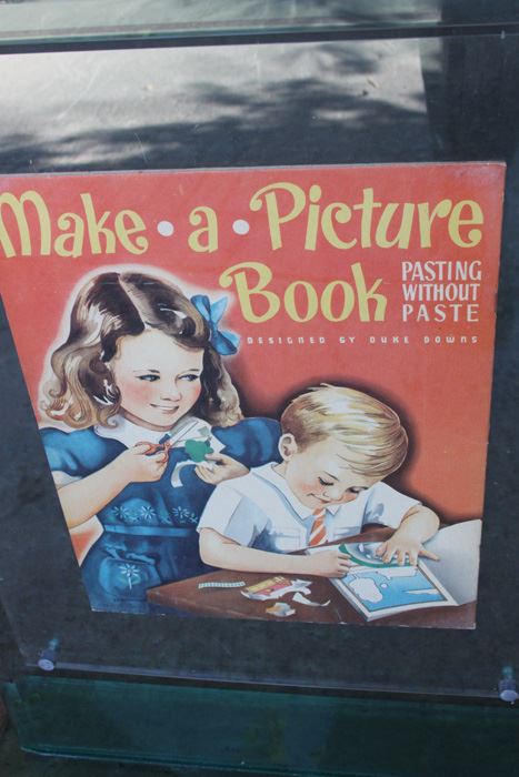 Vintage 1941 Make A Picture Book Pasting Without Paste Designed By Duke Downs With Nice Clear Display On Stand [Photo 5]