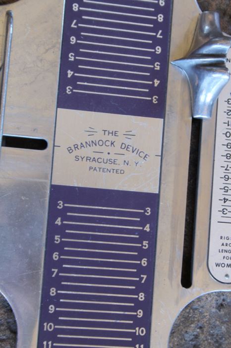 Pair Of Vintage Shoe Store Shoe Size Measuring Devices The Brannock Device And CSL Surefit [Photo 8]