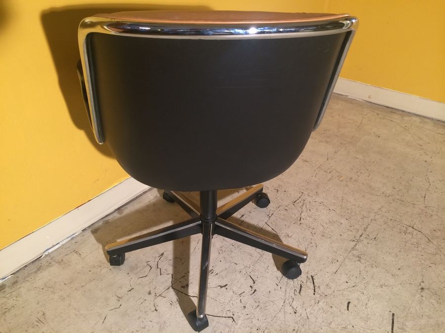 Knoll - Charles Pollock Desk Leather Chair with Arms [Photo 5]