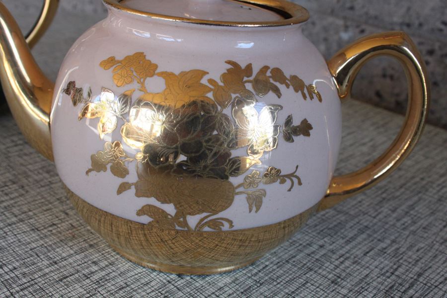 Pair Of Vintage Hand Painted Teapots Blue Pot Is HALL 6 Cup [Photo 5]