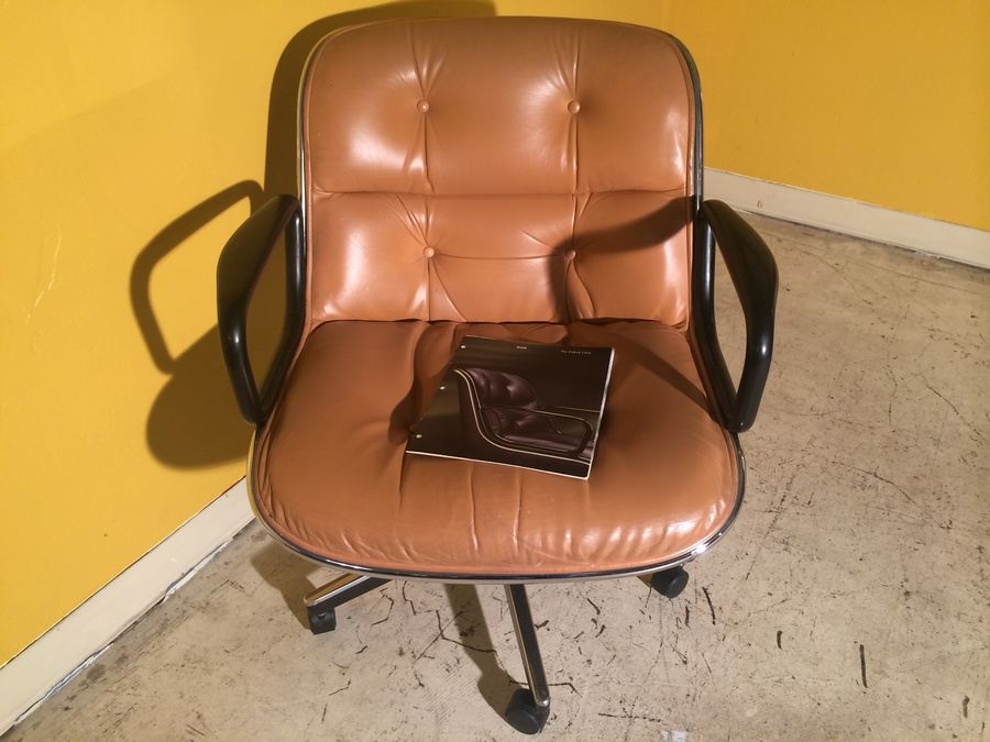 Knoll - Charles Pollock Desk Leather Chair with Arms [Photo 1]