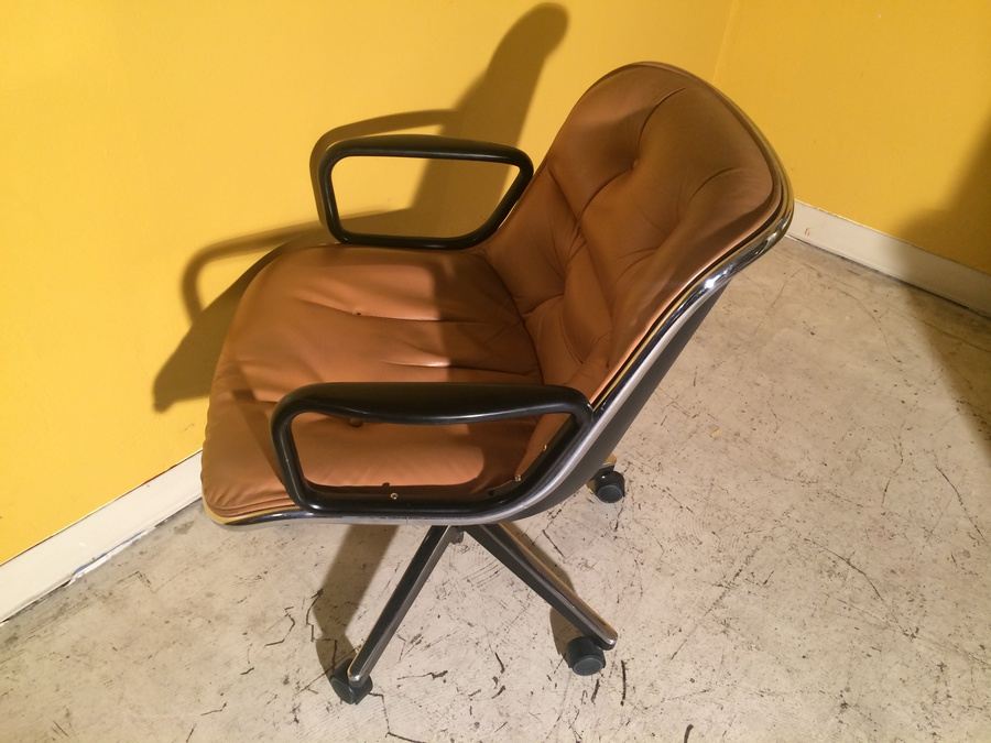 Knoll - Charles Pollock Desk Leather Chair with Arms [Photo 3]