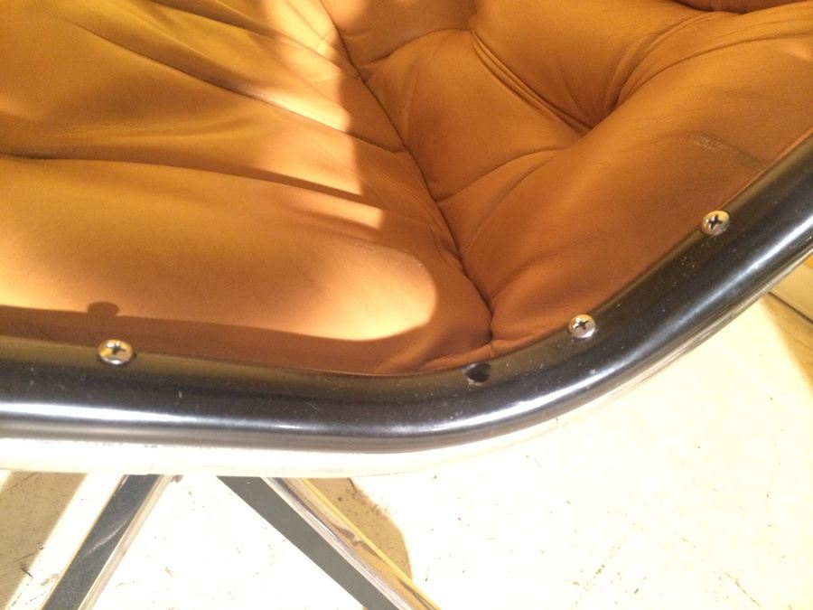 Knoll - Charles Pollock Desk Leather Chair with Arms [Photo 8]