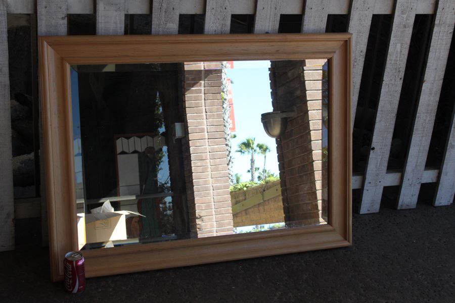 Beautiful Blonde Wood Beveled Mirror [Photo 4]