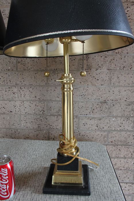 Pair Of Stunning Table Lamps With Marble Base And Brass Accents [Photo 2]