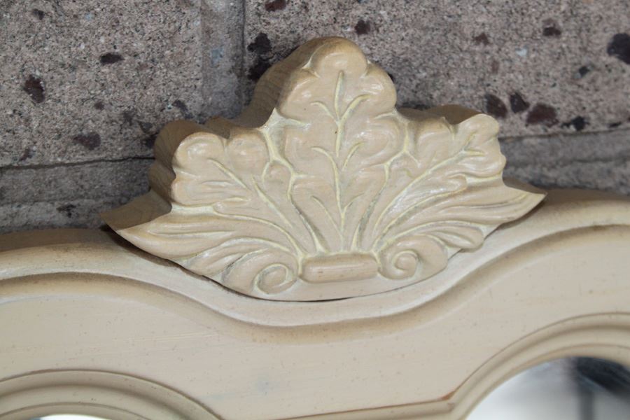 Pair Of Lexington Wooden Mirrors [Photo 5]