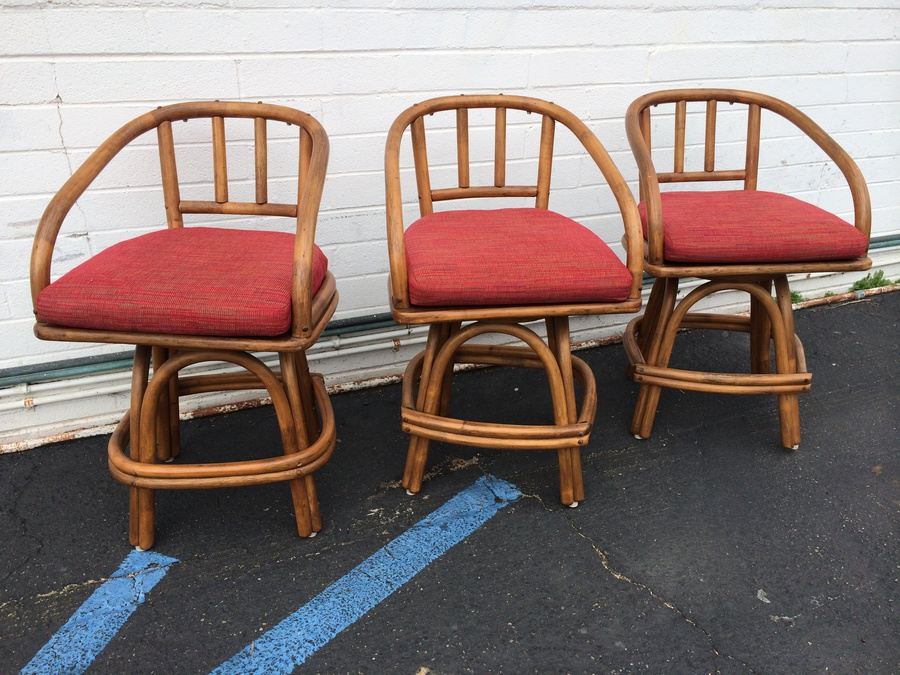 (3) Swivel Bar Height Stools [Photo 1]