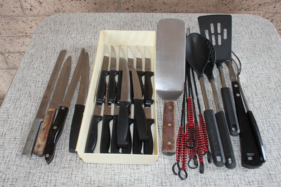 Knife Lot [Photo 1]