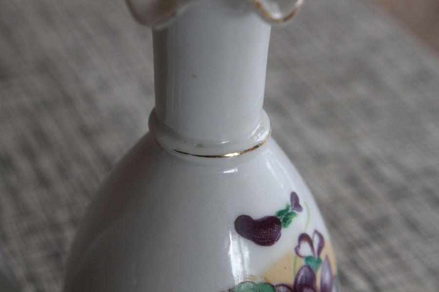 Vase And Bowl Lot (Bowl Pictured Closest Is Made In Japan Occupied) [Photo 7]