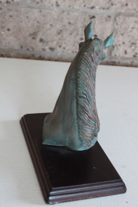 Bust Of Horse, Cat, And Swan [Photo 5]