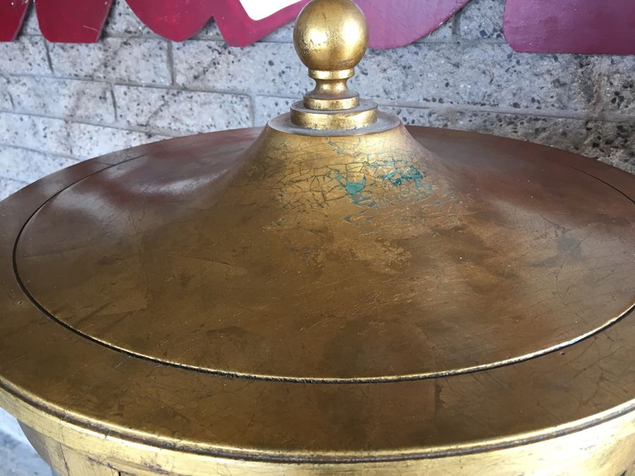 Vintage Gold Round Curio Cabinet Solid Wood With Working Light Curved Glass [Photo 7]