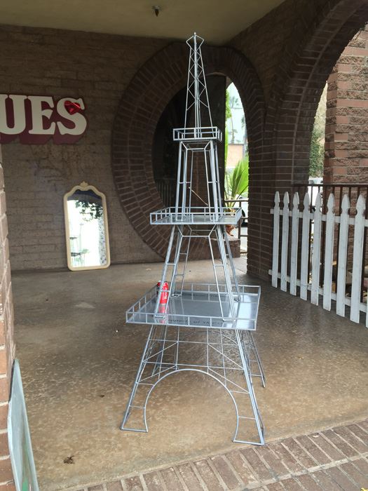 Metal Eifel Tower Display Stand Rack [Photo 3]