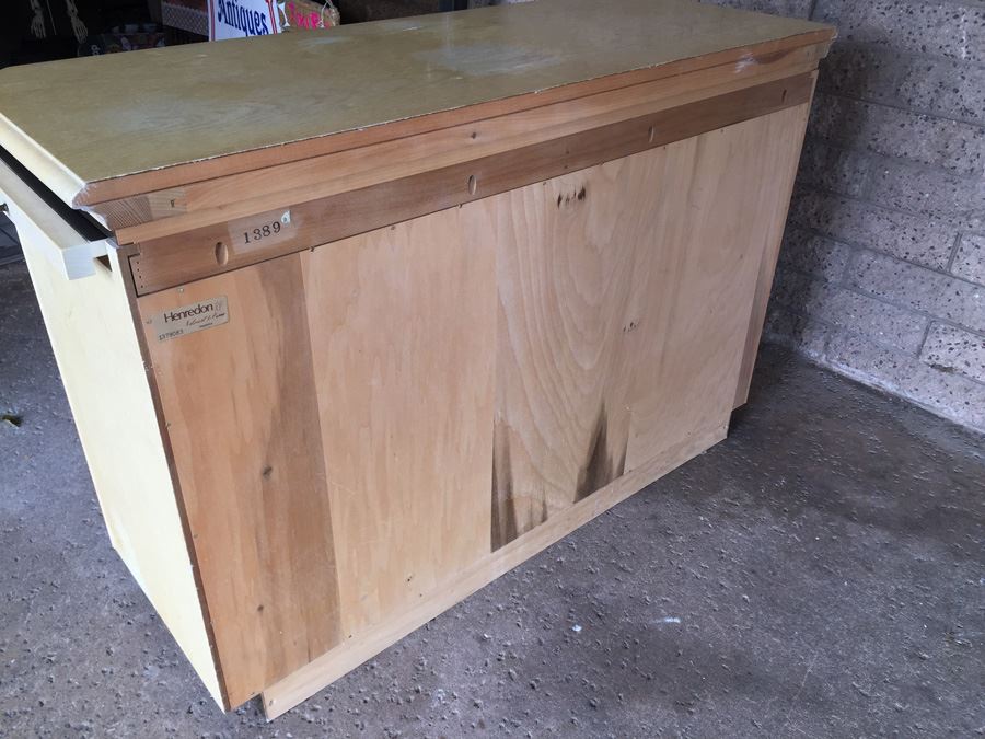 Henredon Buffet Server With Brass Accents Hollywood Regency [Photo 18]