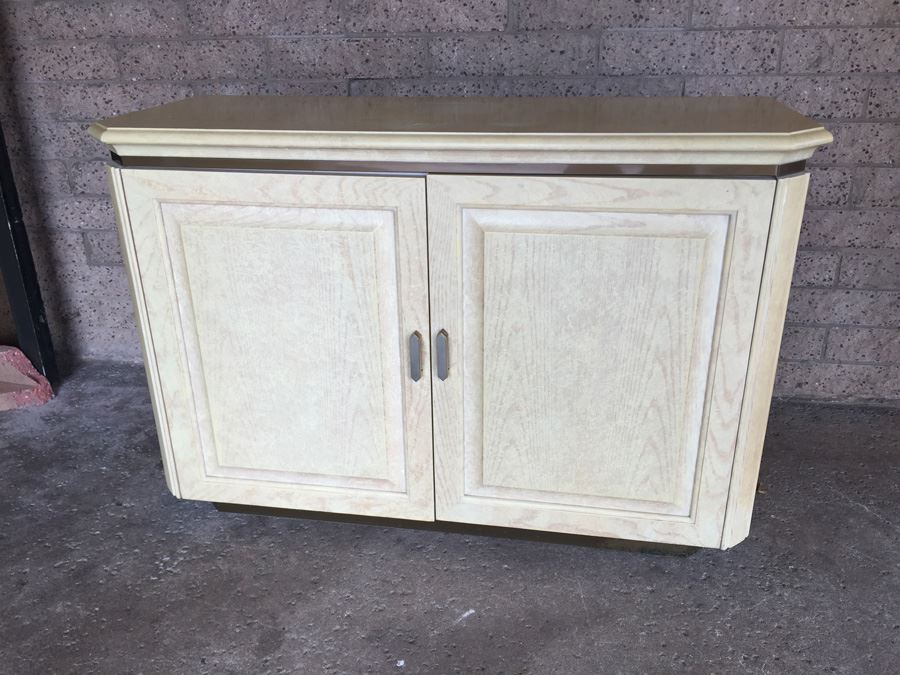 Henredon Buffet Server With Brass Accents Hollywood Regency [Photo 1]