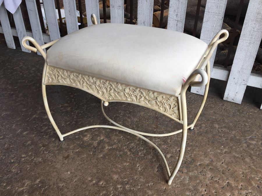 Metal Vanity Bench [Photo 2]