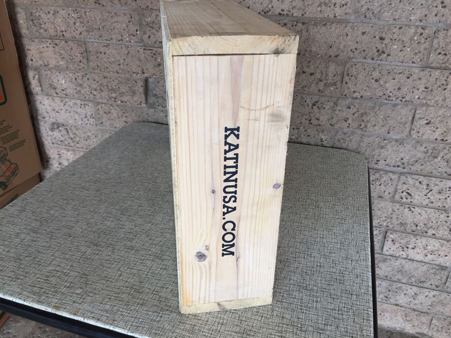 KATIN USA Retail Product Display Crate Surf Trunks [Photo 4]