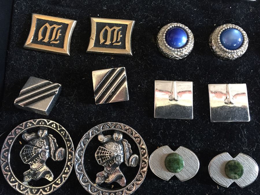 Huge Lot Of Vintage Cufflinks With Black Jewelry Display Case [Photo 10]