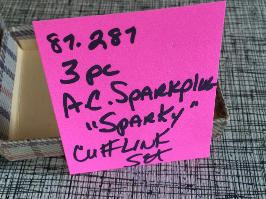 A.C. Sparkplug 'Sparky' Cufflink And Tie Clip Set [Photo 6]