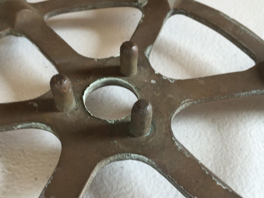 Vintage Brass And Wood Ship's Wheel Trivet [Photo 9]