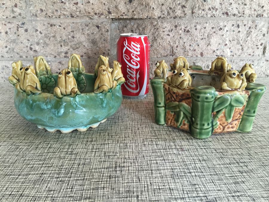 Pair Of Handmade Pots With Frog Motif [Photo 4]