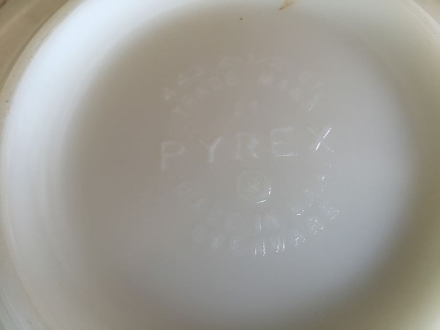 Vintage Pyrex Bowl [Photo 3]