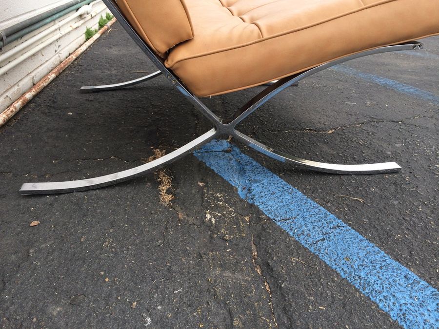 Barcelona Chair [Photo 8]