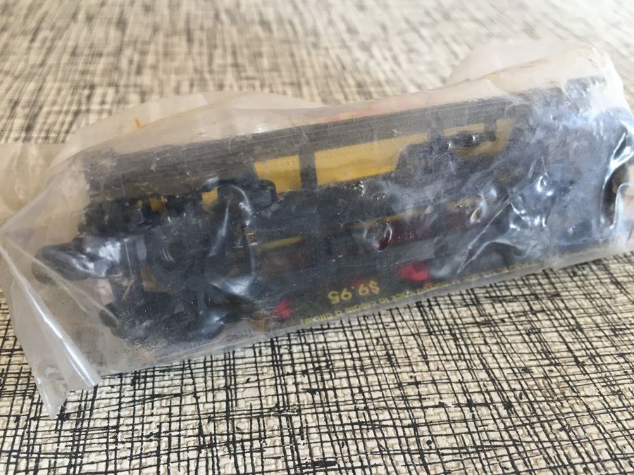 (2) ATLAS Trains Shell Oil Trains Sealed New In Packaging [Photo 4]